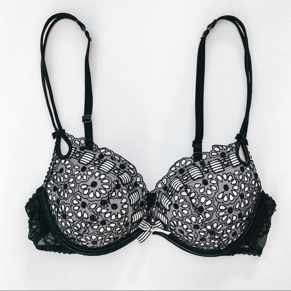 Black and White Lace Floral Pattern Bra